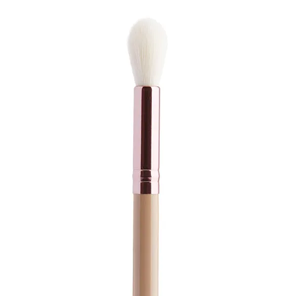 Silk x Fernando Highlight Me Brush